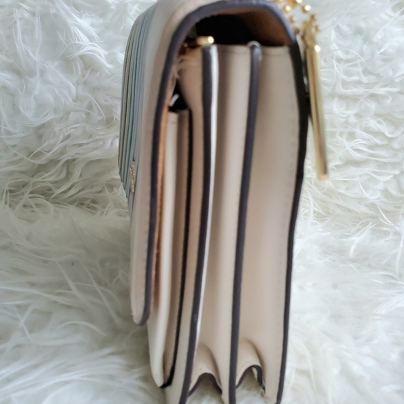 Coach Rainbow Ivory gold chain purse Crossbody Handbag bag - Picture 11 of 13